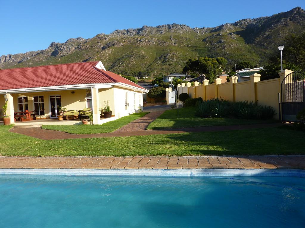 Cap Ou Pas Cap Guesthouse Gordonʼs Bay Exteriér fotografie
